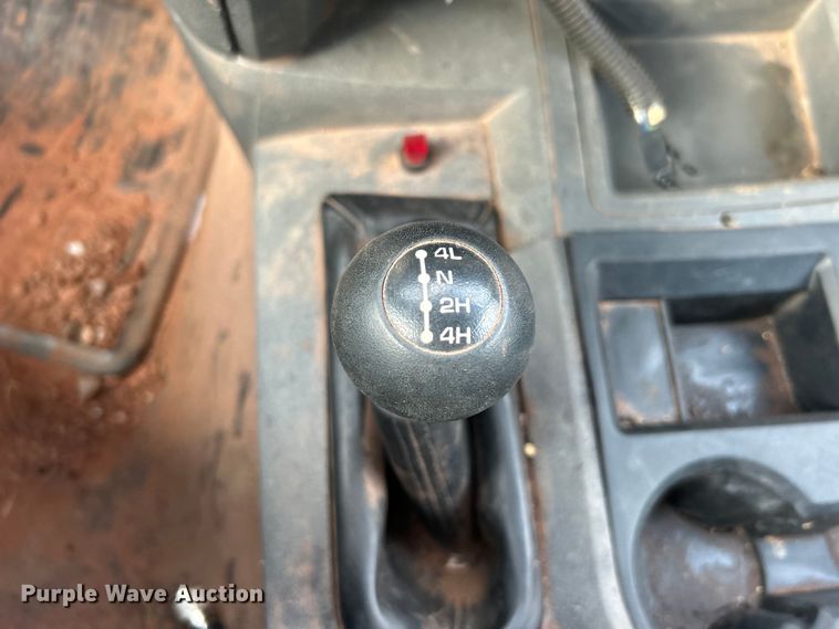 image for item DO1008 2008 Dodge Ram 4500HD flatbed truck