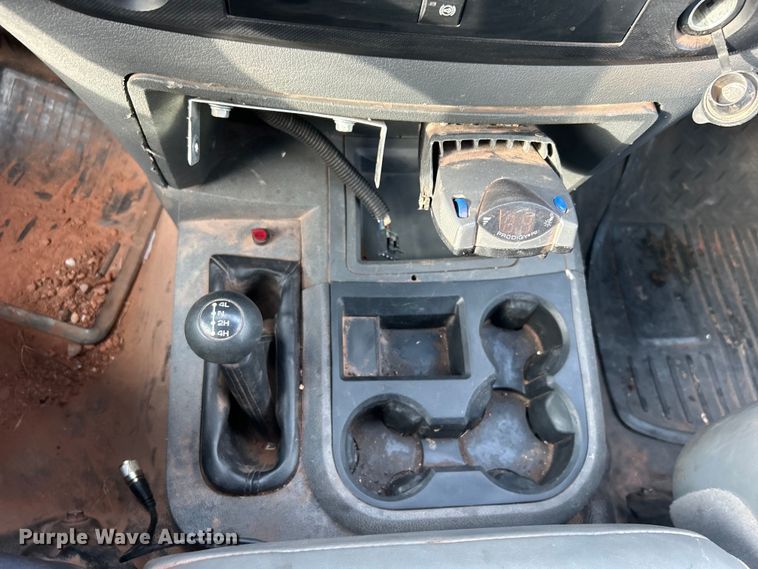 image for item DO1008 2008 Dodge Ram 4500HD flatbed truck