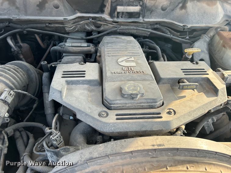 image for item DO1008 2008 Dodge Ram 4500HD flatbed truck