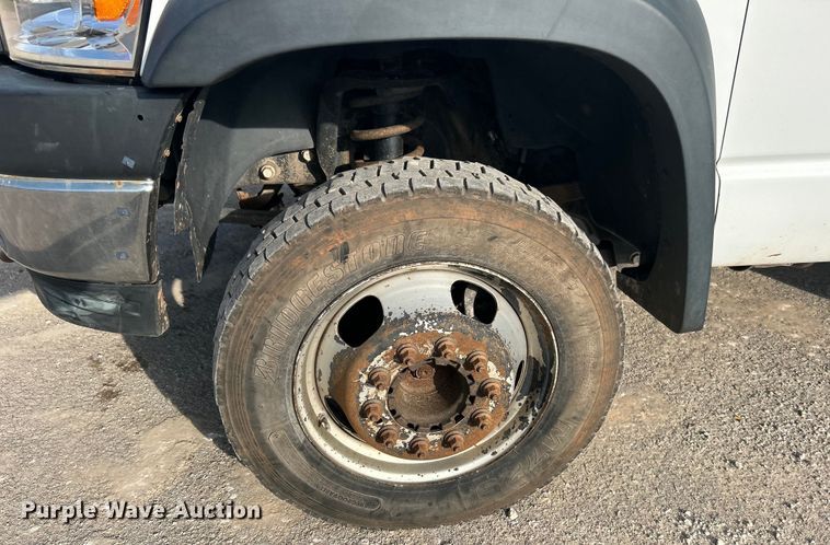 image for item DO1008 2008 Dodge Ram 4500HD flatbed truck