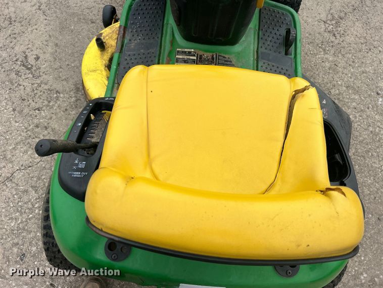 image for item DO1013 John Deere LA115 lawn mower