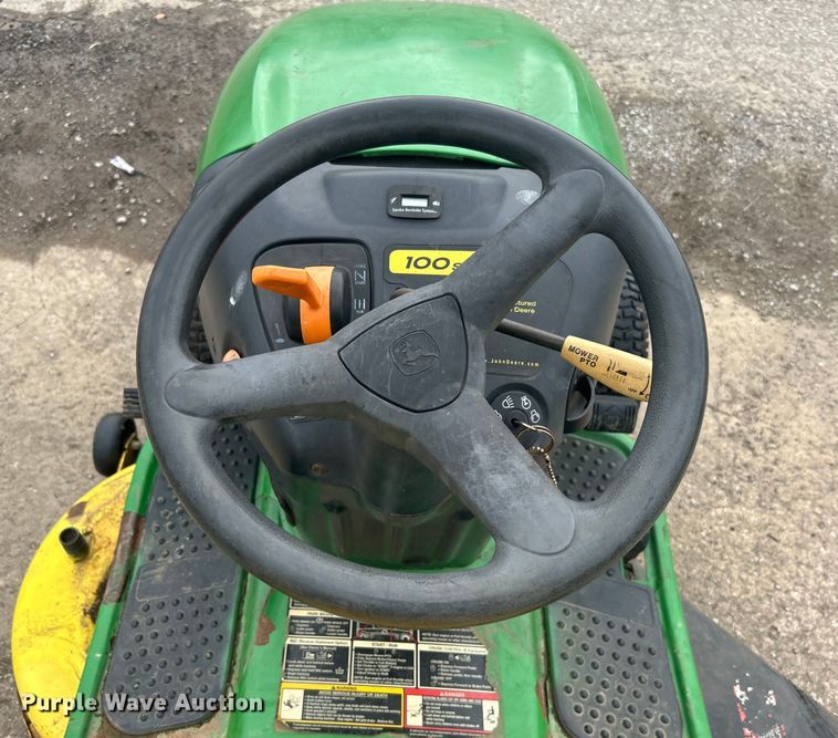image for item DO1013 John Deere LA115 lawn mower