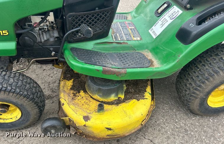 image for item DO1013 John Deere LA115 lawn mower