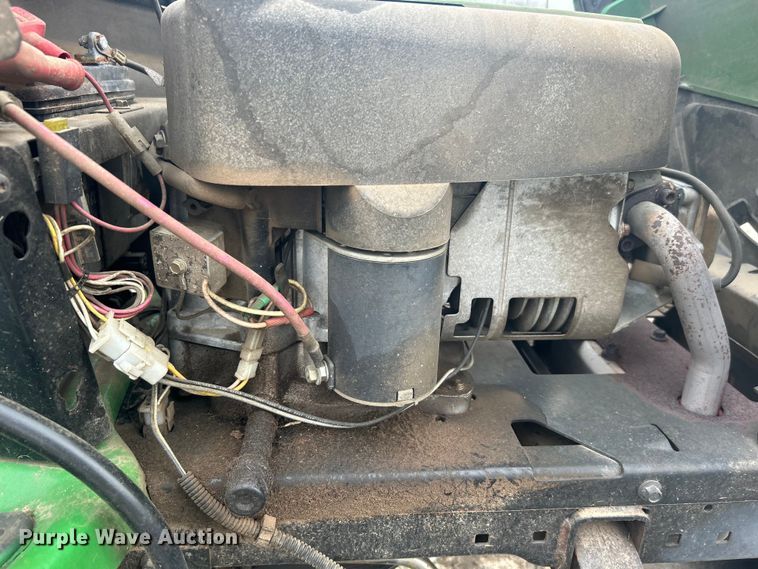 image for item DO1013 John Deere LA115 lawn mower