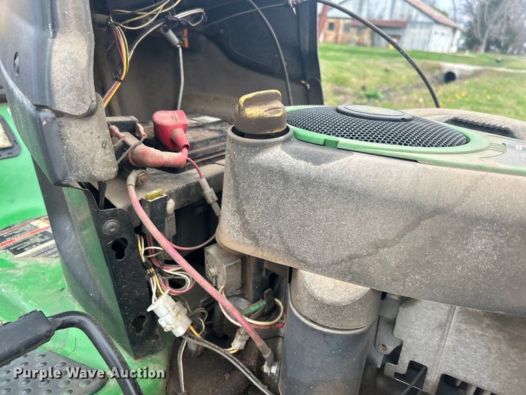 image for item DO1013 John Deere LA115 lawn mower