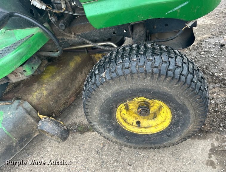image for item DO1013 John Deere LA115 lawn mower