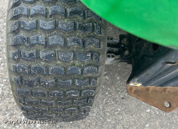 image for item DO1013 John Deere LA115 lawn mower