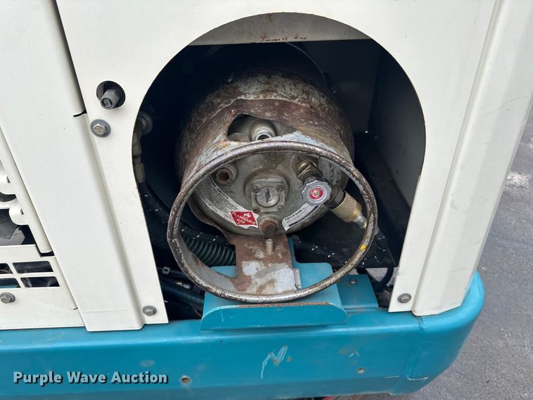 image for item DO3393 Tennant  8410 sweeper/scrubber