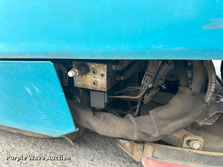 image for item DO3393 Tennant  8410 sweeper/scrubber