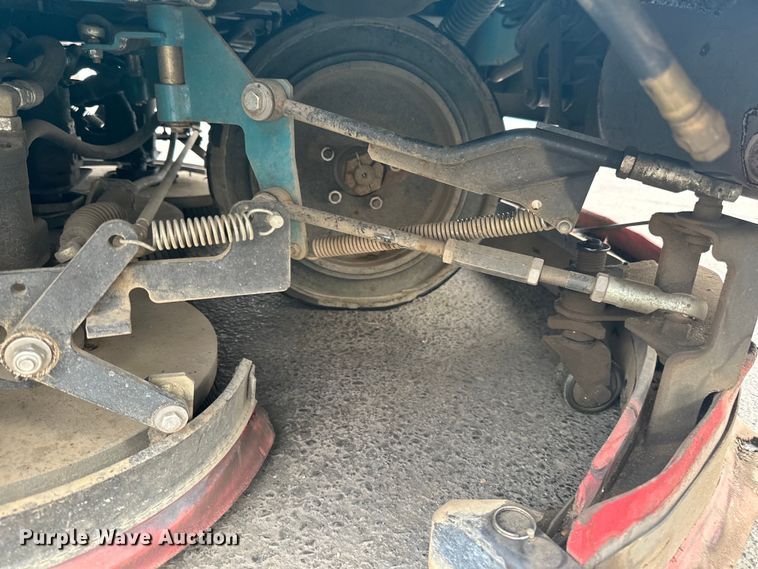 image for item DO3393 Tennant  8410 sweeper/scrubber