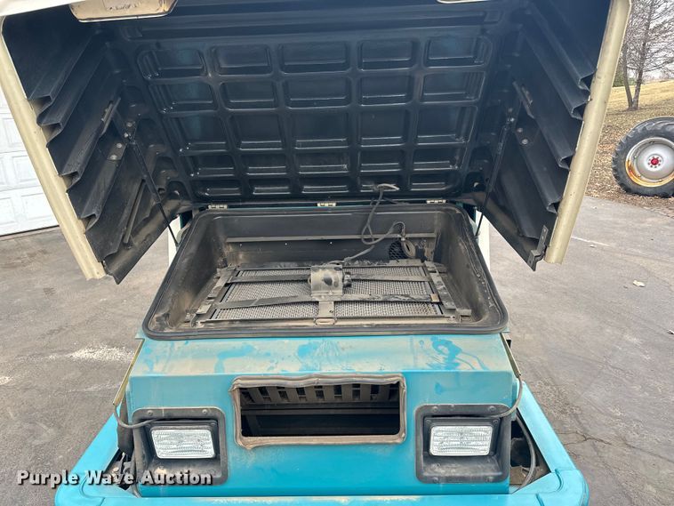 image for item DO3393 Tennant  8410 sweeper/scrubber