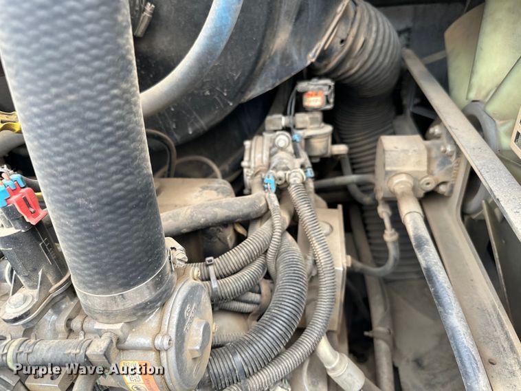 image for item DO3393 Tennant  8410 sweeper/scrubber