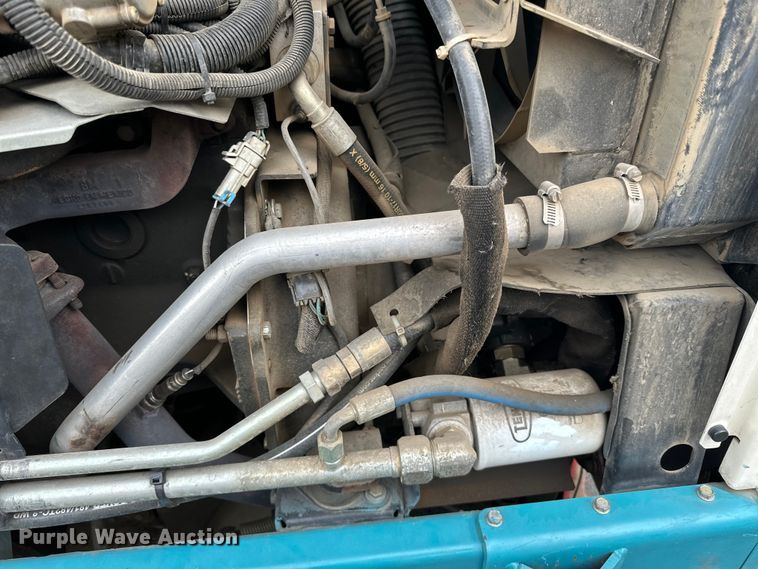 image for item DO3393 Tennant  8410 sweeper/scrubber