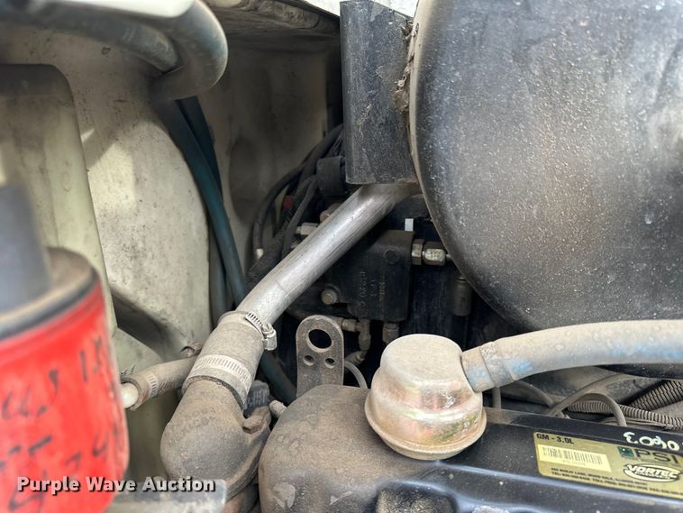 image for item DO3393 Tennant  8410 sweeper/scrubber