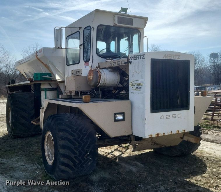 image for item DO4830 Mertz 4250 applicator truck