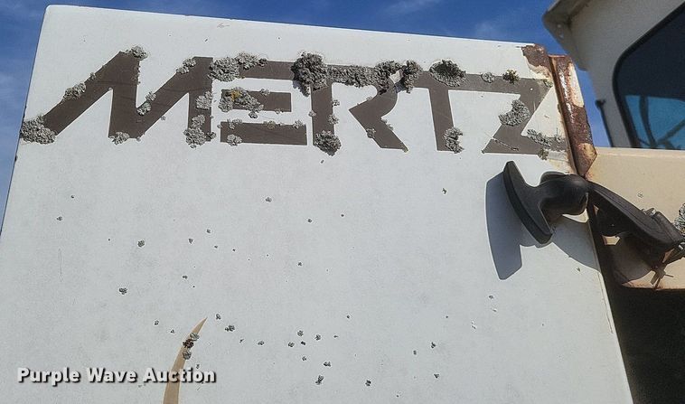 image for item DO4830 Mertz 4250 applicator truck