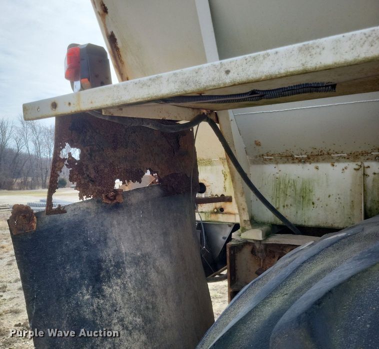 image for item DO4830 Mertz 4250 applicator truck