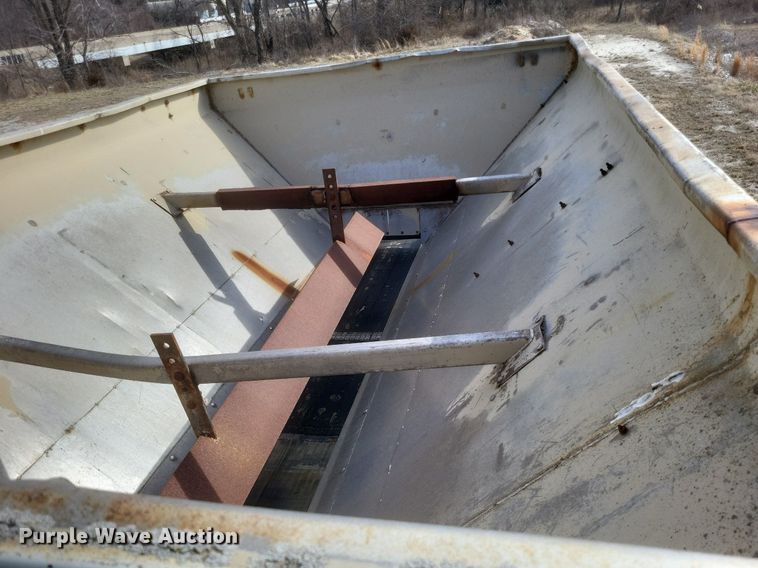 image for item DO4830 Mertz 4250 applicator truck