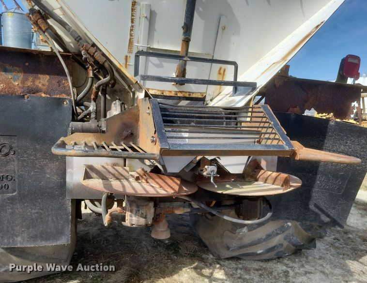 image for item DO4830 Mertz 4250 applicator truck