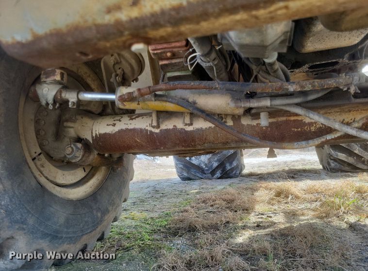 image for item DO4830 Mertz 4250 applicator truck