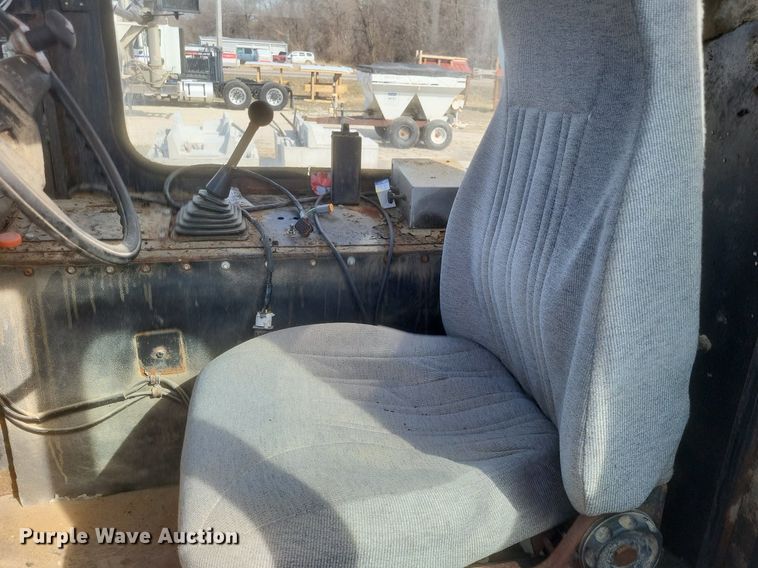 image for item DO4830 Mertz 4250 applicator truck