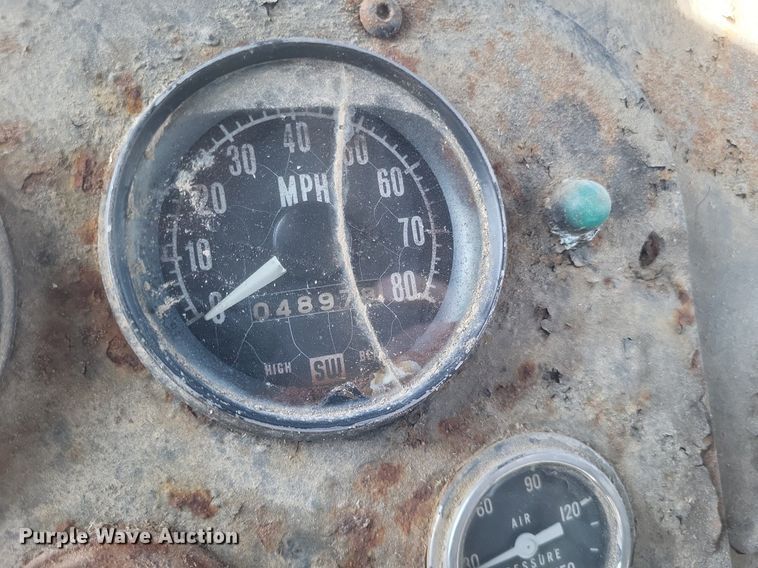 image for item DO4830 Mertz 4250 applicator truck