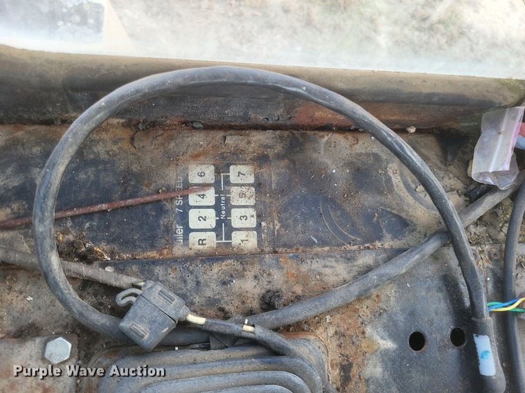 image for item DO4830 Mertz 4250 applicator truck