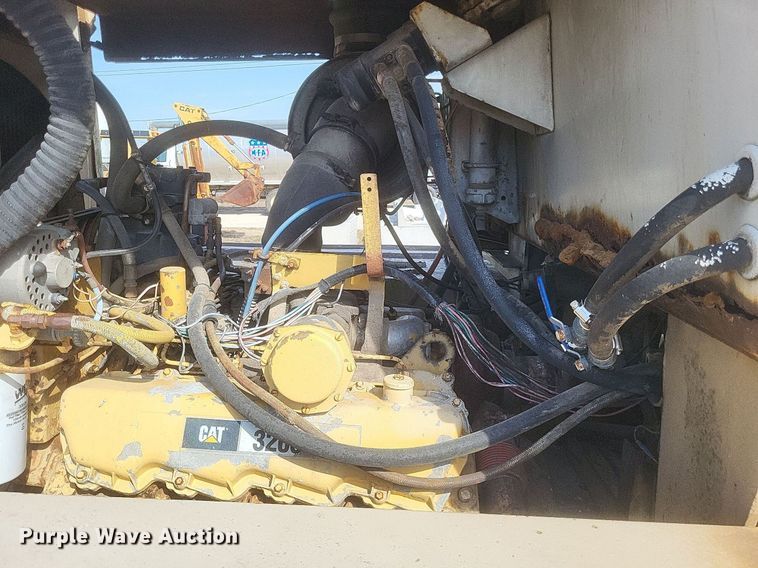 image for item DO4830 Mertz 4250 applicator truck