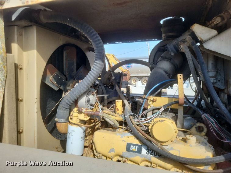 image for item DO4830 Mertz 4250 applicator truck