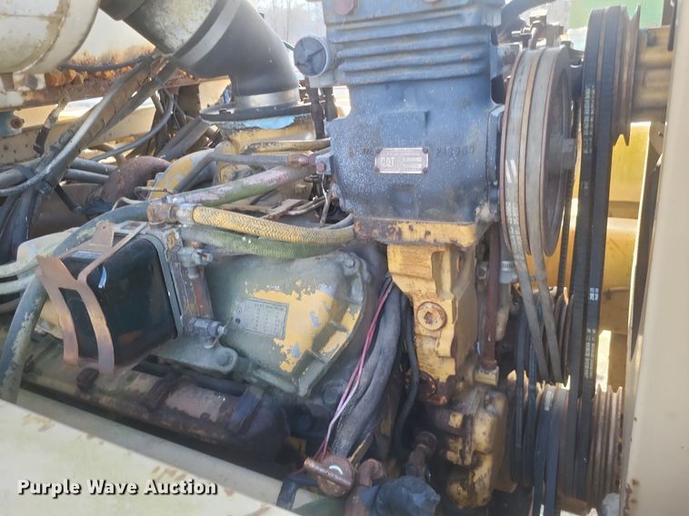 image for item DO4830 Mertz 4250 applicator truck