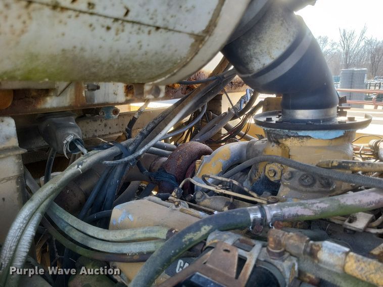 image for item DO4830 Mertz 4250 applicator truck