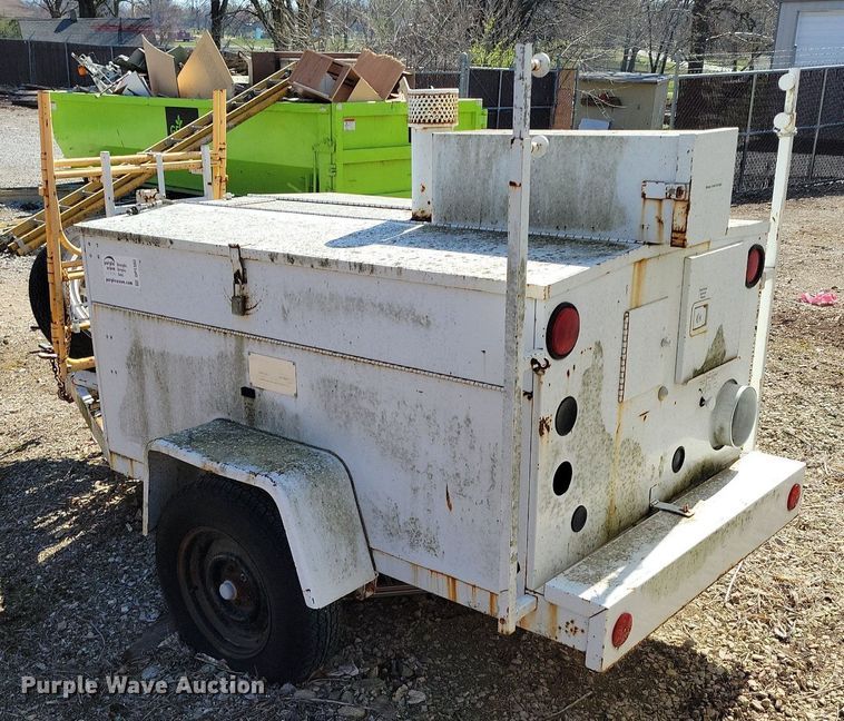image for item DP1302 1991 Hesco 1500 10 power unit trailer
