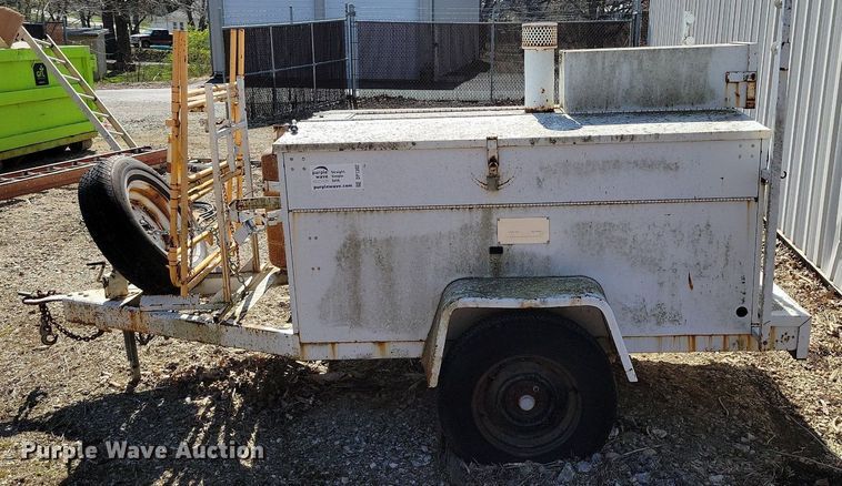 image for item DP1302 1991 Hesco 1500 10 power unit trailer