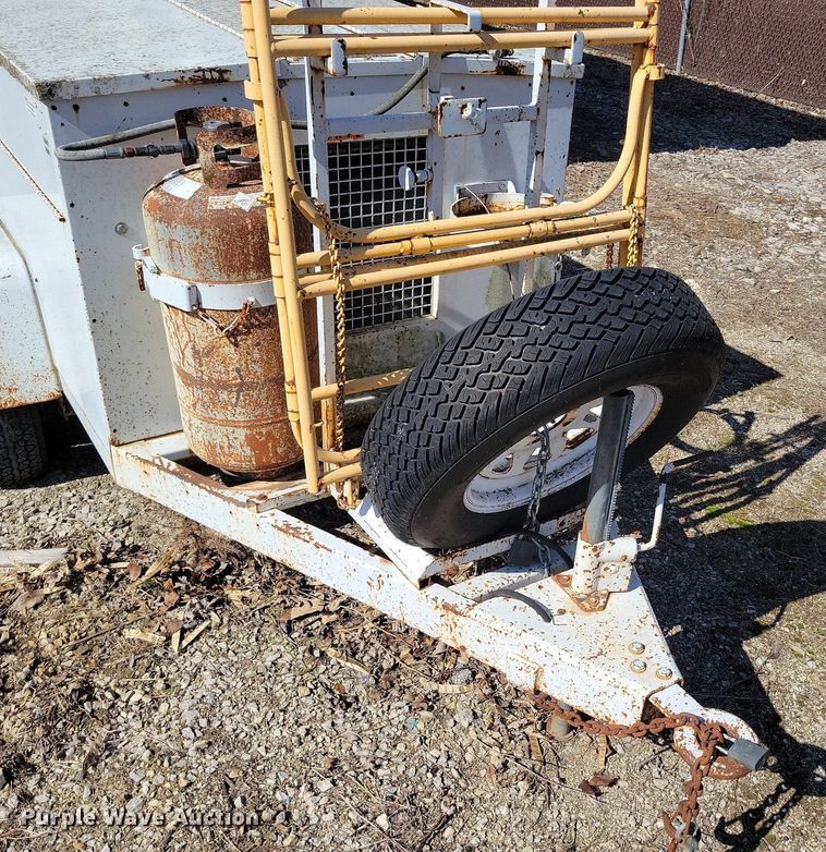 image for item DP1302 1991 Hesco 1500 10 power unit trailer