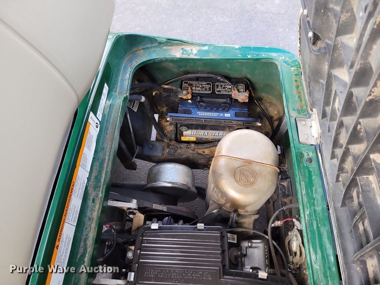 image for item DP1305 2008 Yamaha  YDRA golf cart