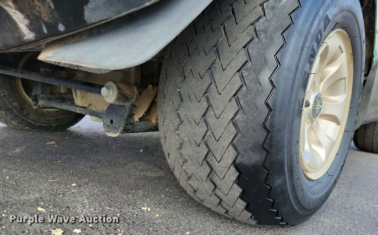 image for item DP1305 2008 Yamaha  YDRA golf cart