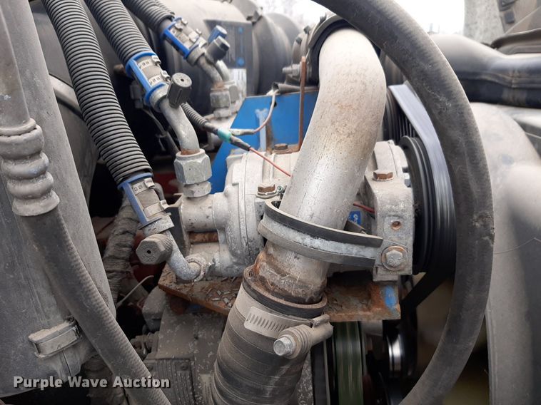 image for item DP2704 2009 Ford F650 Super Duty shuttle bus