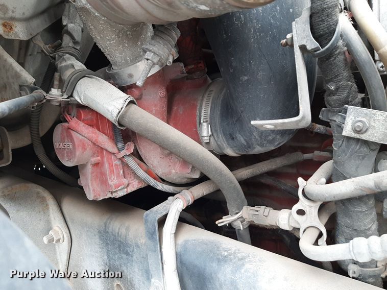 image for item DP2704 2009 Ford F650 Super Duty shuttle bus