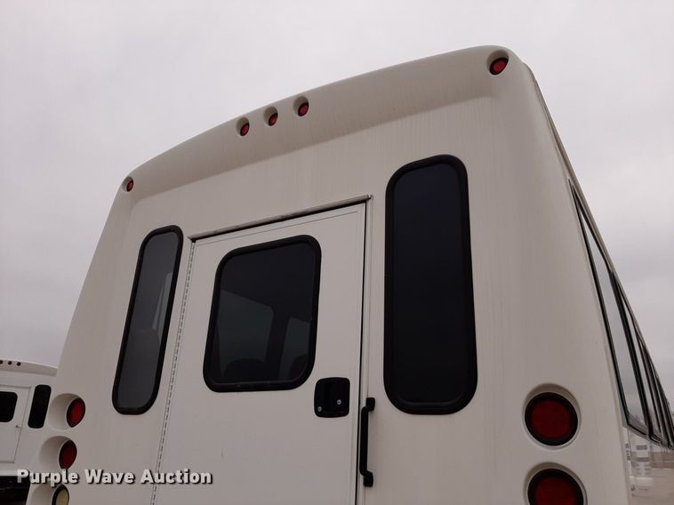 image for item DP2705 2013 International  Starcraft shuttle bus