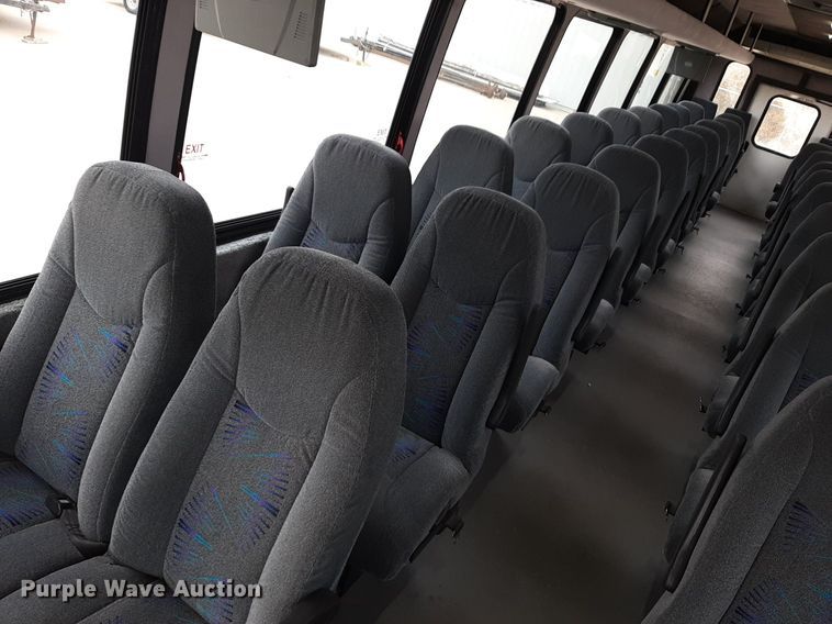 image for item DP2705 2013 International  Starcraft shuttle bus