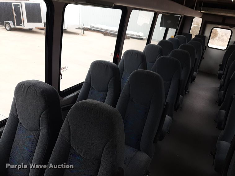 image for item DP2705 2013 International  Starcraft shuttle bus