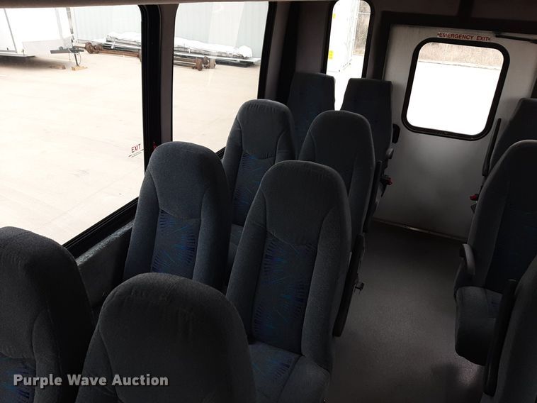 image for item DP2705 2013 International  Starcraft shuttle bus