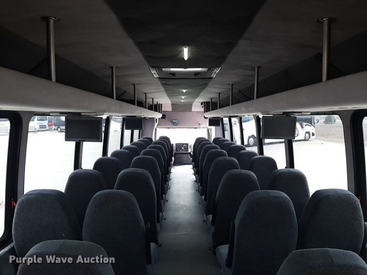 image for item DP2705 2013 International  Starcraft shuttle bus