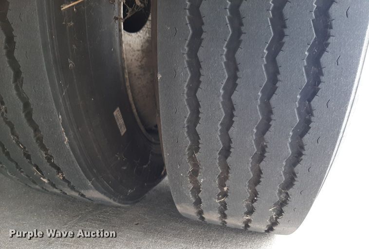 image for item DP2705 2013 International  Starcraft shuttle bus