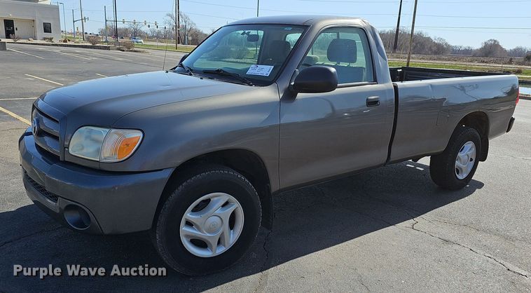 image for item DQ4372 2005 Toyota  Tundra pickup truck