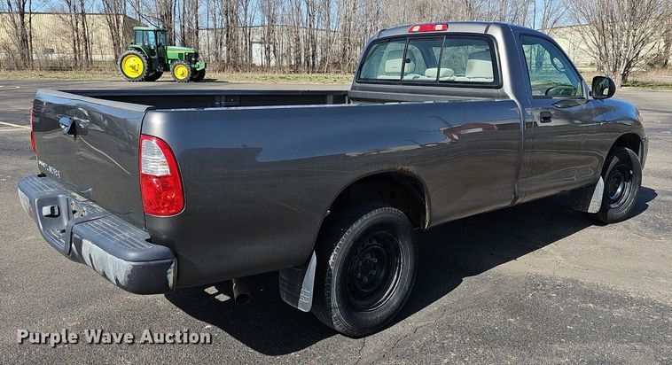 image for item DQ4372 2005 Toyota  Tundra pickup truck