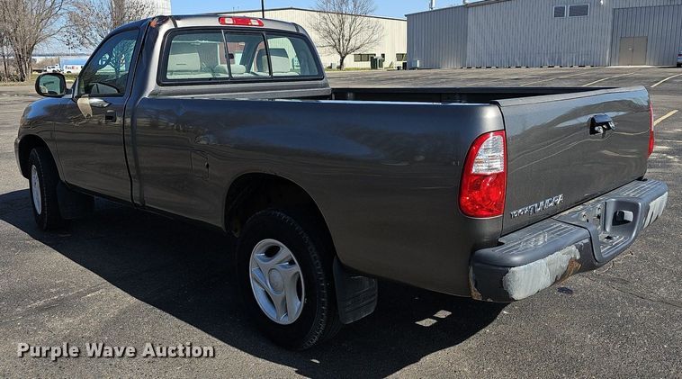 image for item DQ4372 2005 Toyota  Tundra pickup truck