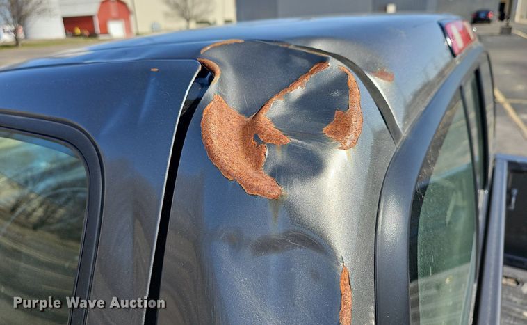 image for item DQ4372 2005 Toyota  Tundra pickup truck