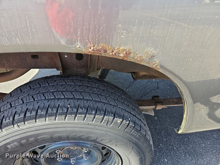 image for item DQ4372 2005 Toyota  Tundra pickup truck