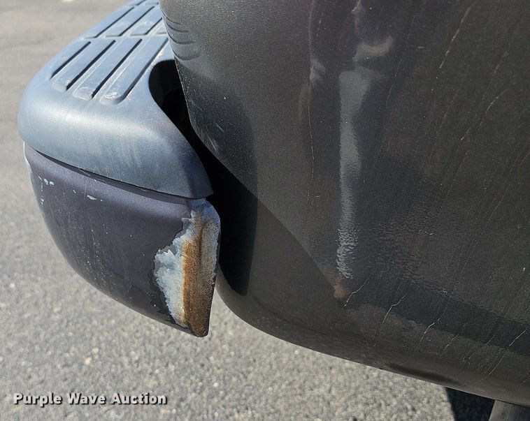 image for item DQ4372 2005 Toyota  Tundra pickup truck